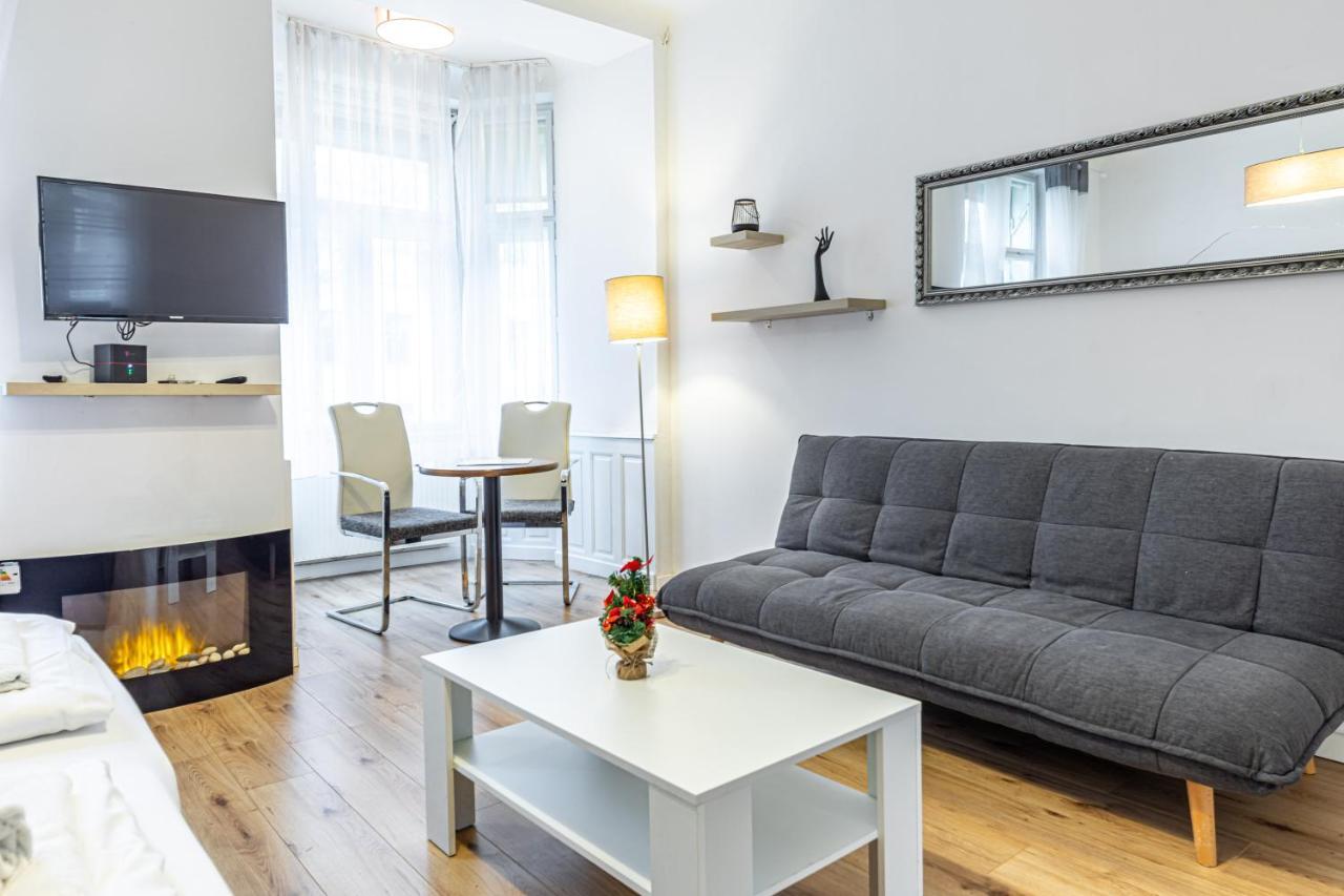 Christiano Apartments - Villa Schoenbrunn ウィーン エクステリア 写真